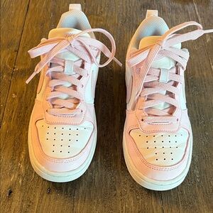 Nike Court Borough Low Recraft Sneaker Kids Pink and White Size 3.5 DV5456-105